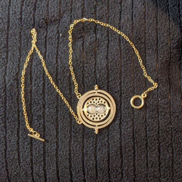 Hermione's time turner - Picture 1 of 2